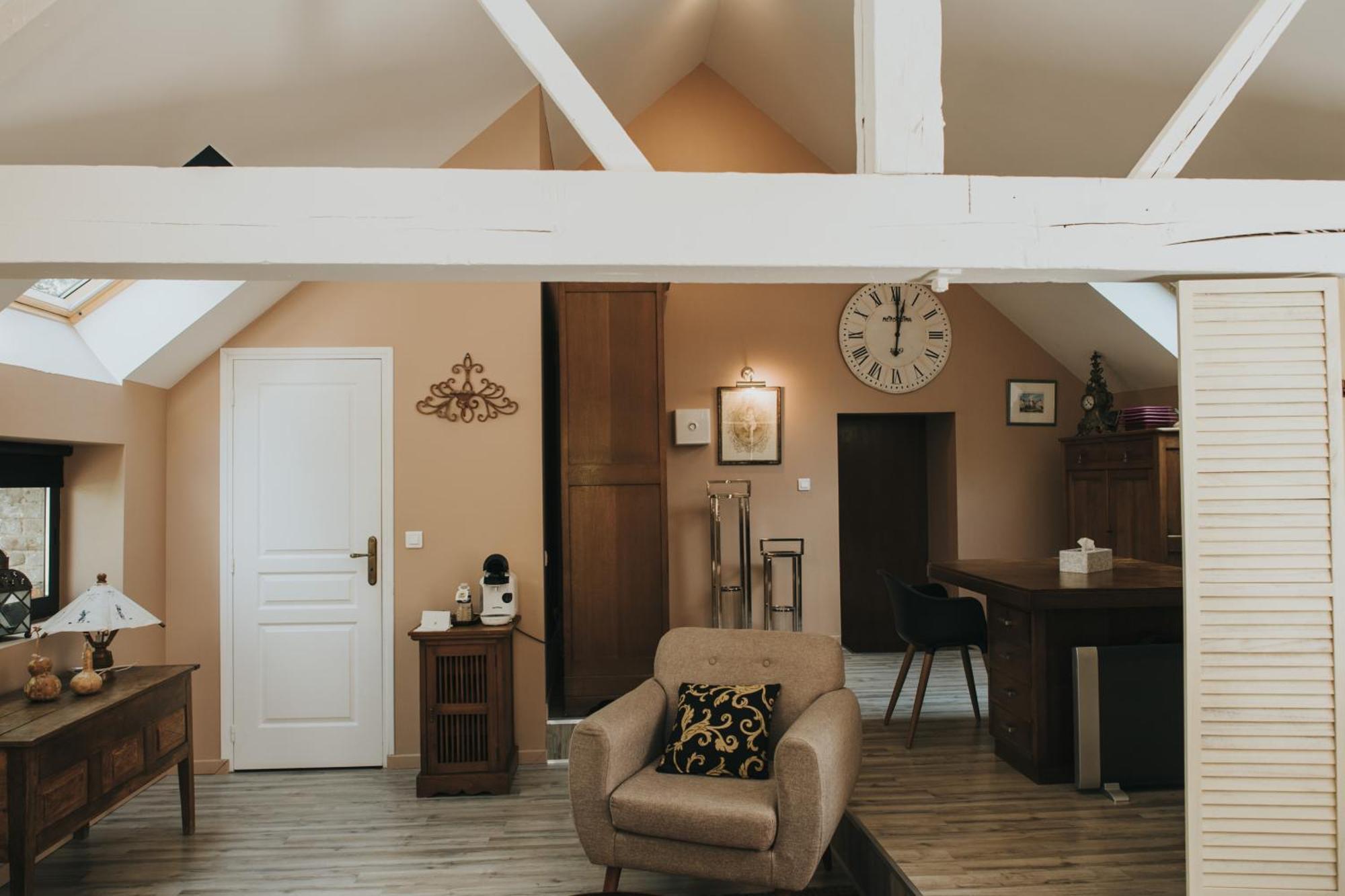 Logis Hotel-Restaurant - Le Moulin D'Artres ภายนอก รูปภาพ